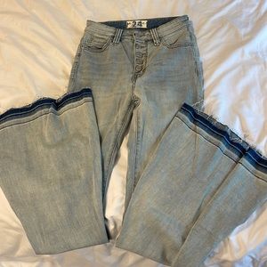 Free people bell bottom jeans size 24